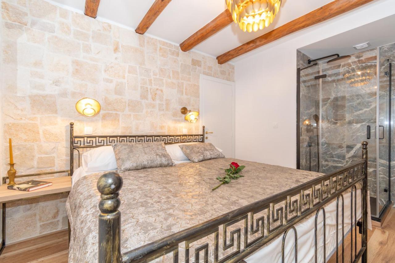 Ivka Makarska - Modern And Luxurious Oldtown Apartament Exterior foto